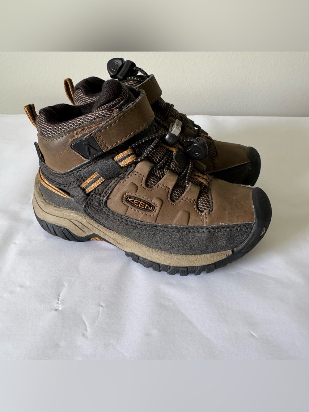 KEEN Size 9 Toddler Brown Waterproof Hiking Boots - Boys or Girls